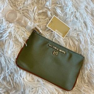 NWT Michael Kors Jet Set Charm Key Card Case